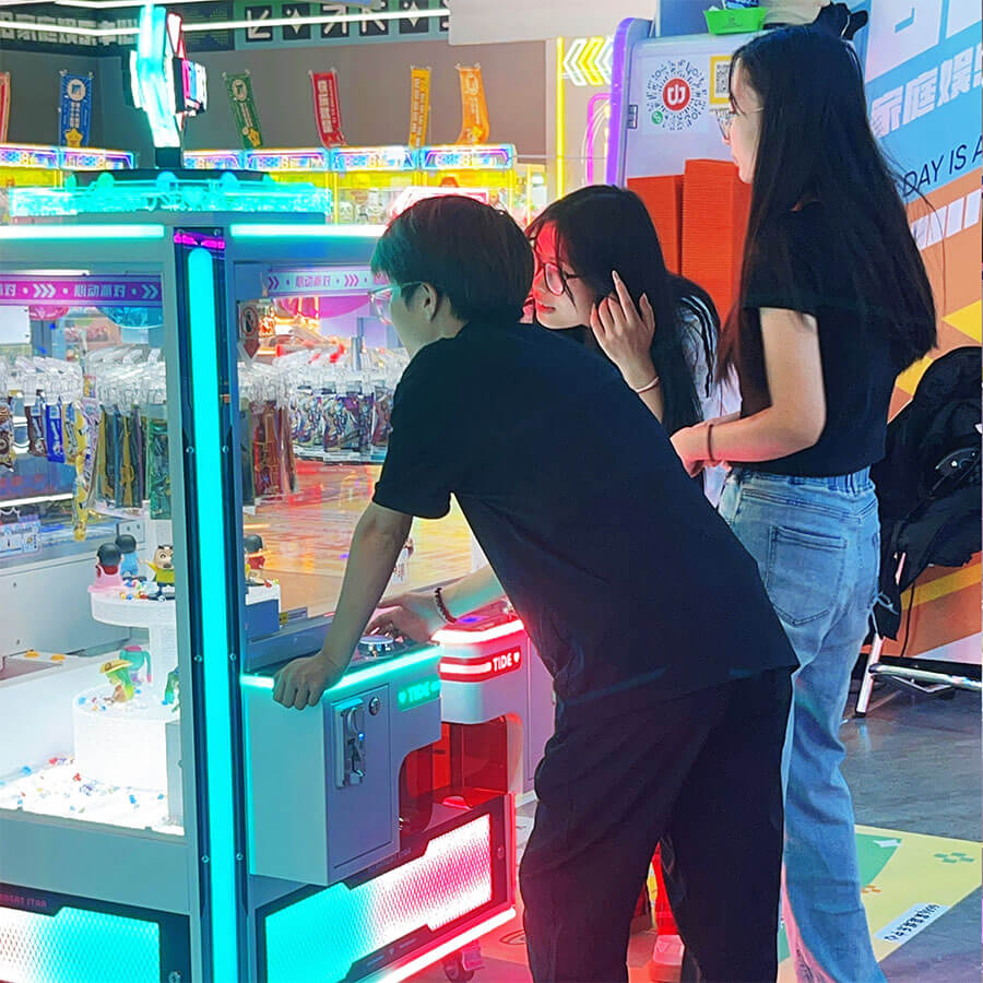 clamp machine in mall 1