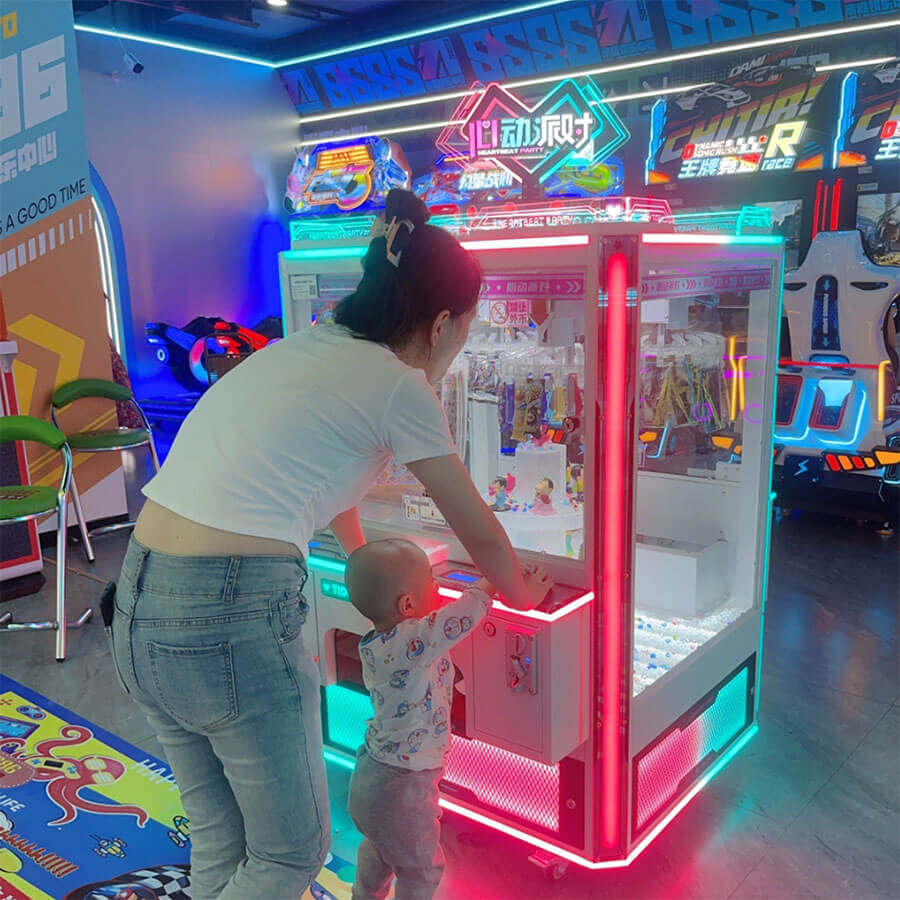 clamp machine in mall 2